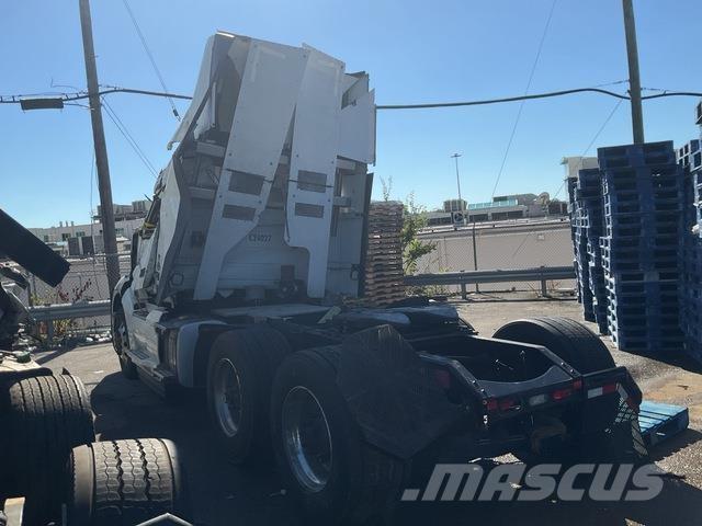 Volvo VNL Sadulveokid