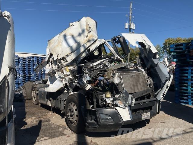 Volvo VNL Sadulveokid