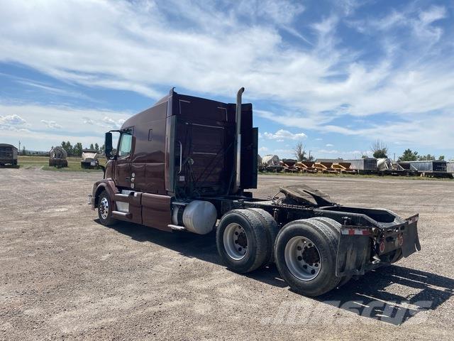 Volvo VNL630 Sadulveokid