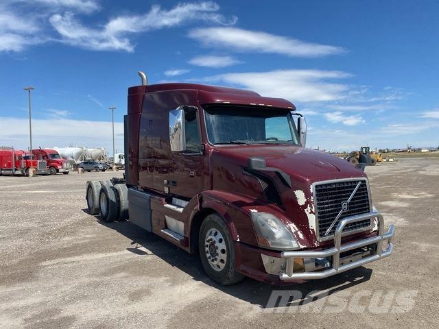 Volvo VNL630 Sadulveokid