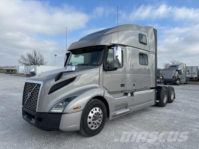 Volvo VNL860 Sadulveokid