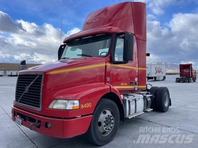 Volvo VNM Sadulveokid