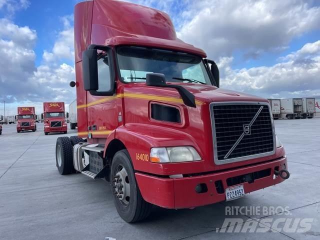 Volvo VNM Sadulveokid