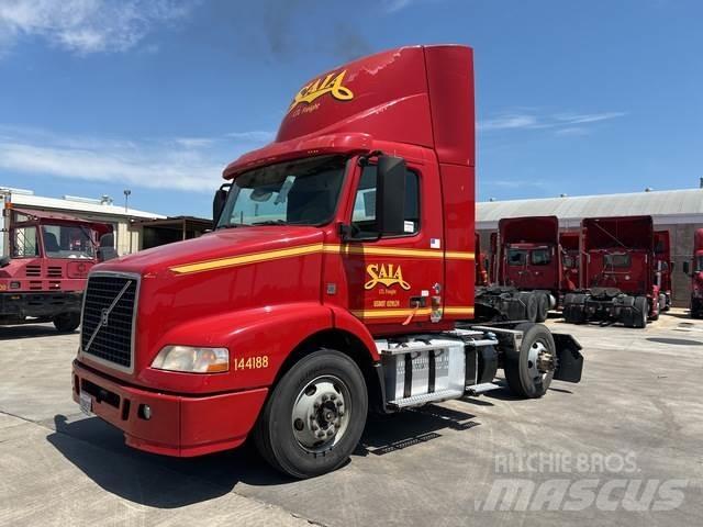 Volvo VNM Sadulveokid