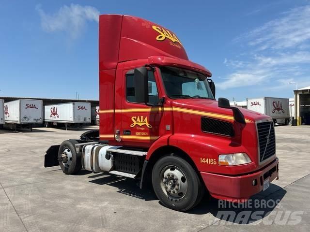 Volvo VNM Sadulveokid