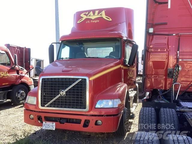 Volvo VNM Sadulveokid
