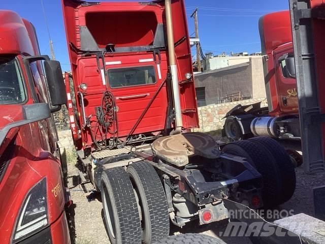 Volvo VNM Sadulveokid
