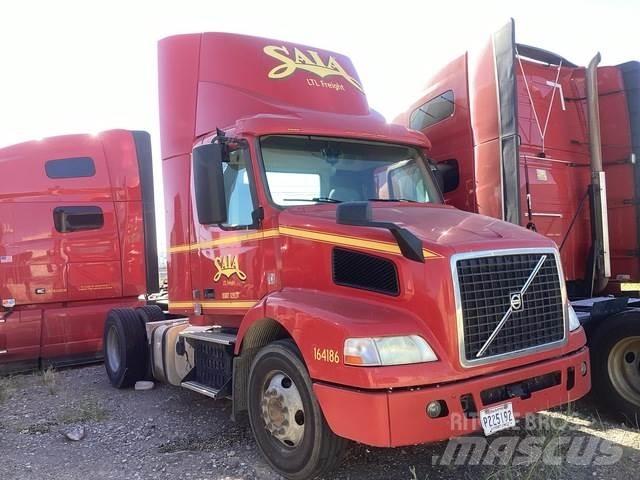 Volvo VNM Sadulveokid