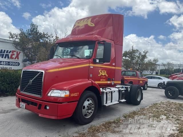 Volvo VNM Sadulveokid