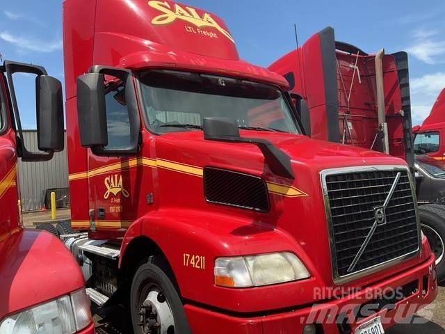Volvo VNM Sadulveokid