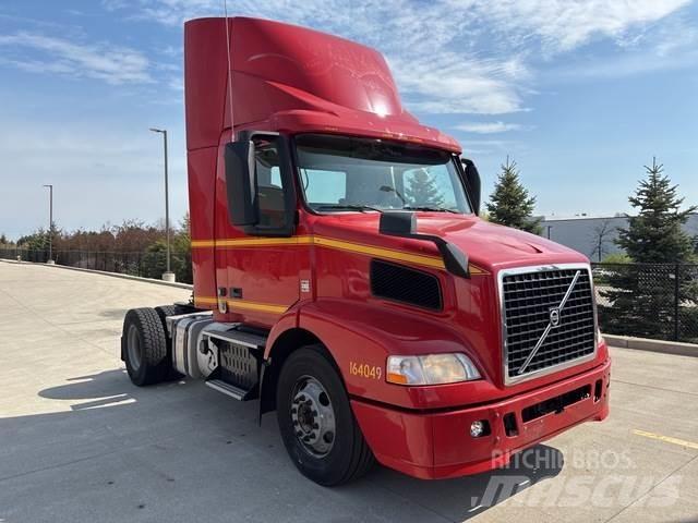 Volvo VNM Sadulveokid