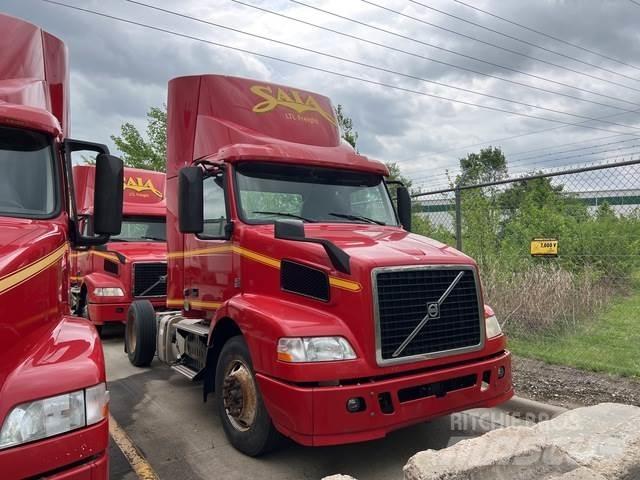 Volvo VNM Sadulveokid