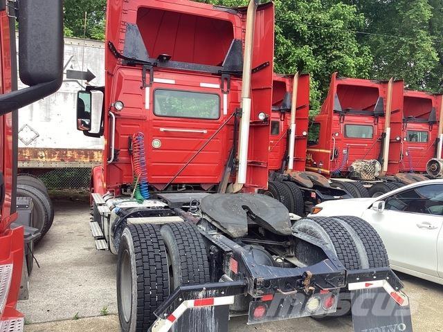 Volvo VNM Sadulveokid