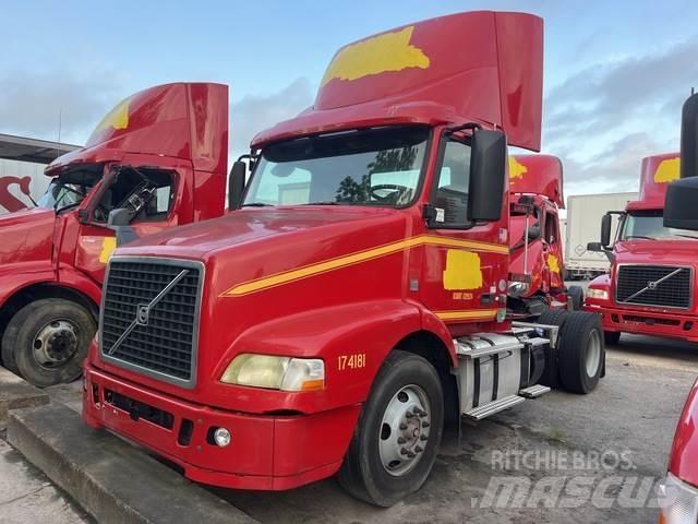 Volvo VNM Sadulveokid