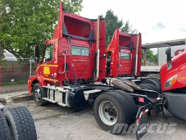 Volvo VNM Sadulveokid