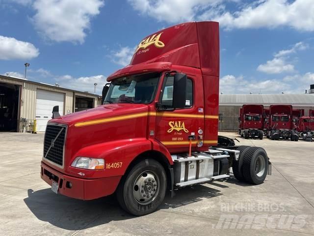 Volvo VNM Sadulveokid