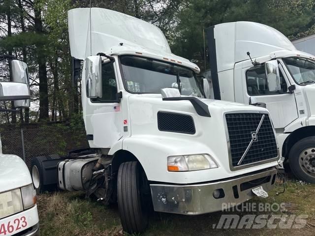 Volvo VNM Sadulveokid
