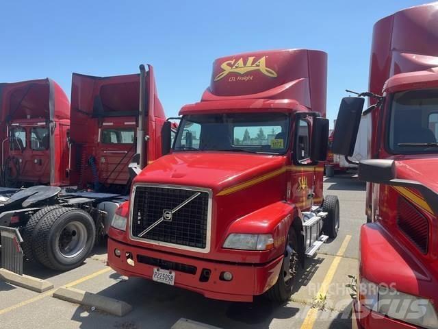 Volvo VNM Sadulveokid
