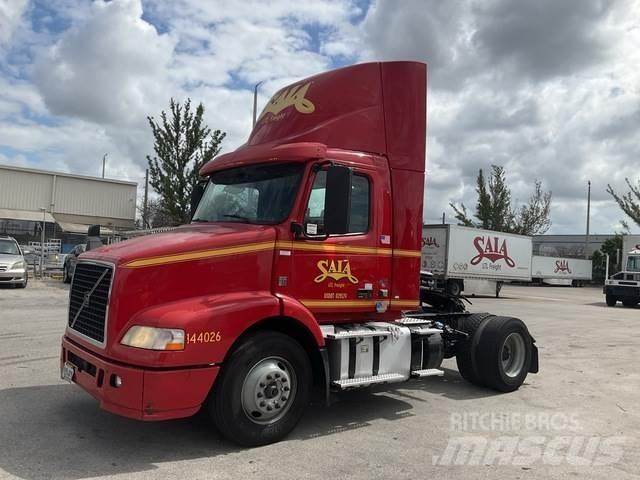 Volvo VNM Sadulveokid