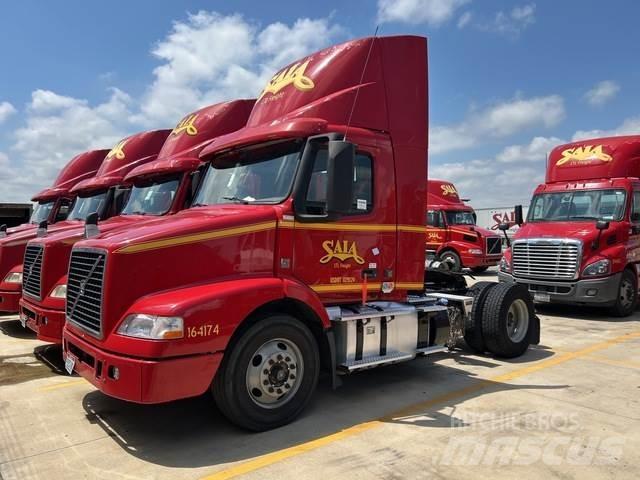 Volvo VNM Sadulveokid