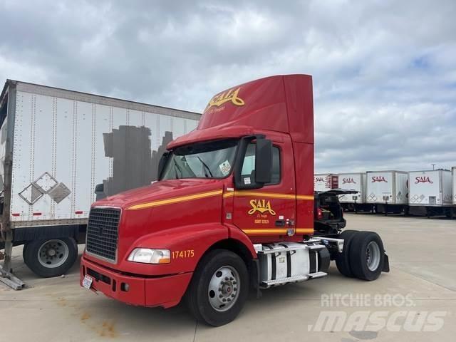 Volvo VNM Sadulveokid