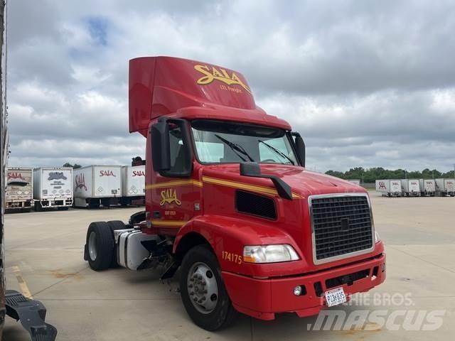 Volvo VNM Sadulveokid