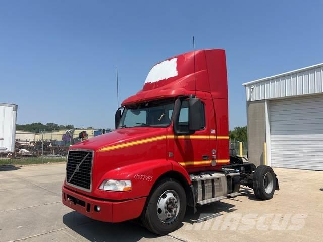 Volvo VNM Sadulveokid