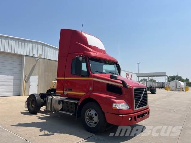 Volvo VNM Sadulveokid