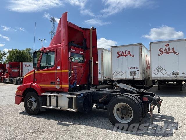 Volvo VNM Sadulveokid