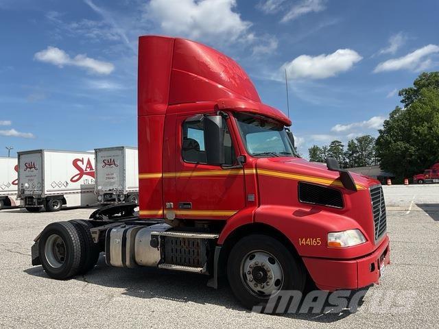 Volvo VNM Sadulveokid
