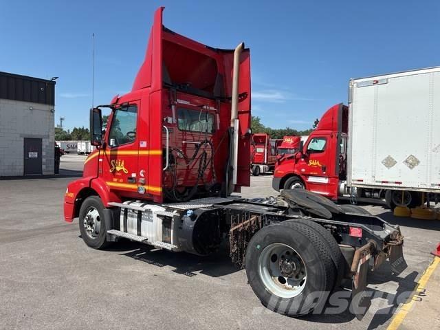 Volvo VNM Sadulveokid