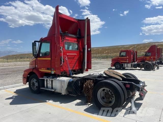 Volvo VNM Sadulveokid