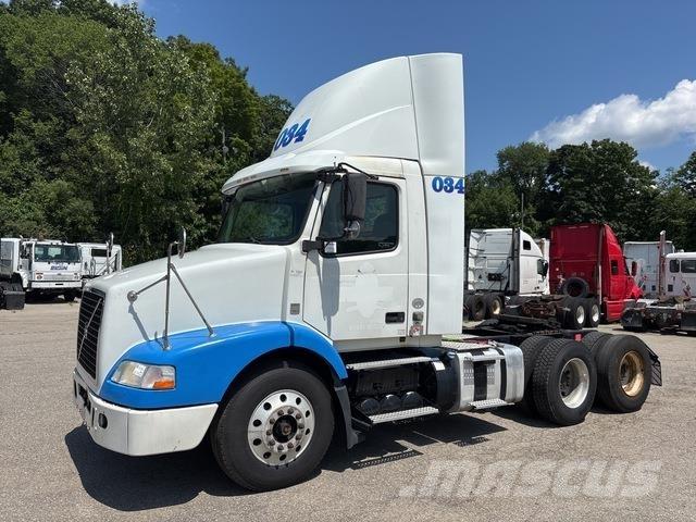 Volvo VNM Sadulveokid