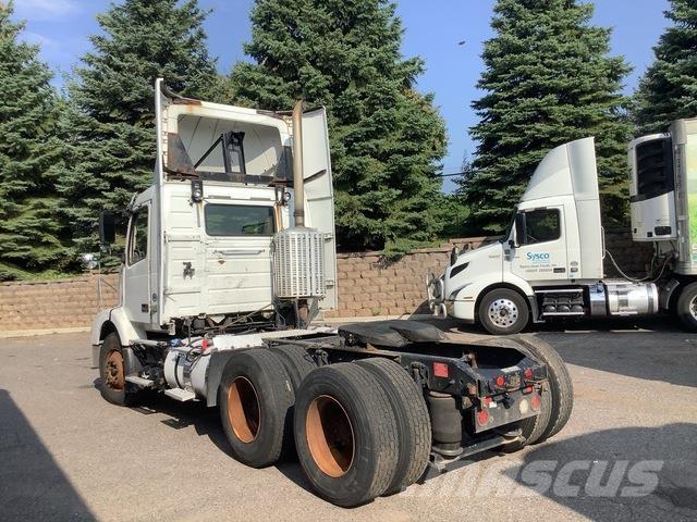 Volvo VNM Sadulveokid