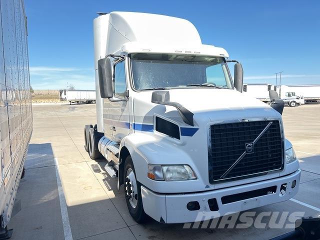 Volvo VNM Sadulveokid