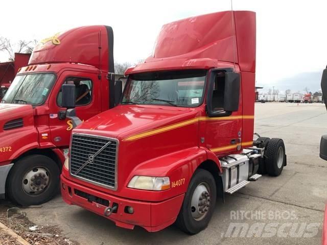 Volvo VNM42T Sadulveokid