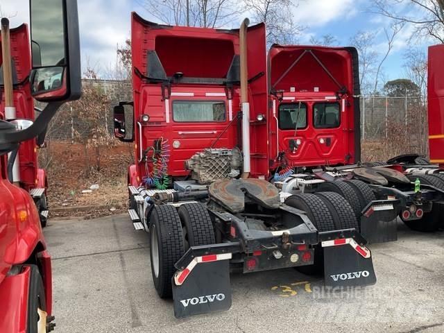Volvo VNM42T Sadulveokid