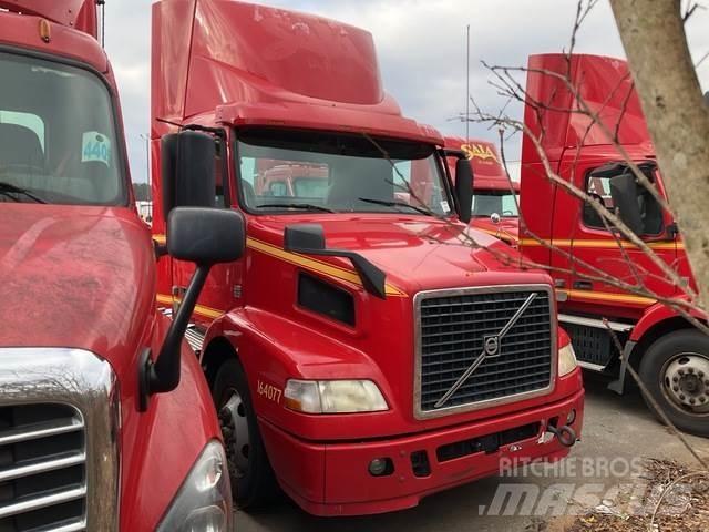Volvo VNM42T Sadulveokid