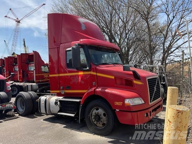 Volvo VNM42T Sadulveokid