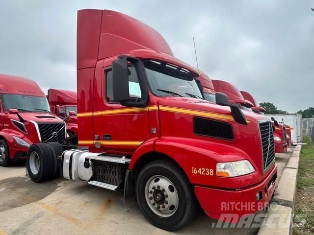 Volvo VNM42T Sadulveokid