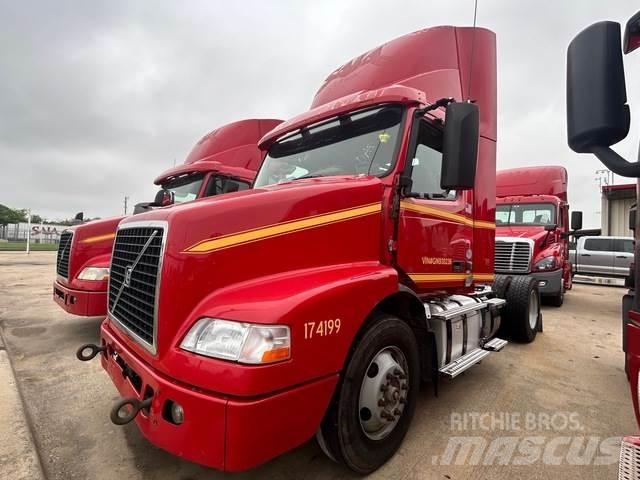 Volvo VNM42T Sadulveokid