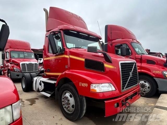 Volvo VNM42T Sadulveokid