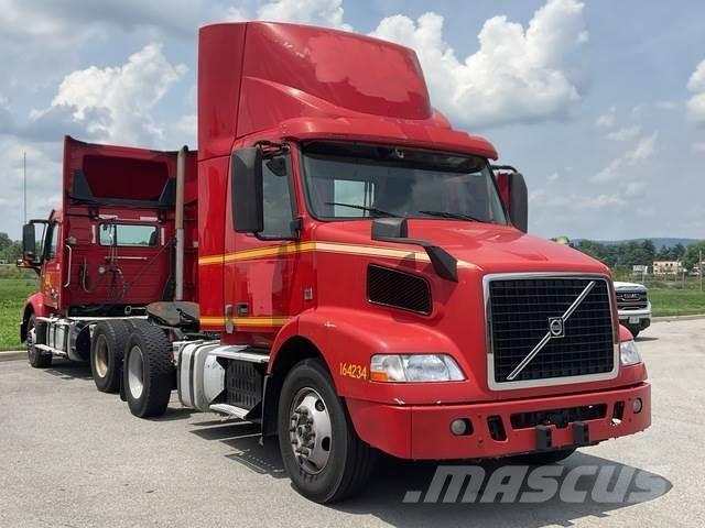 Volvo VNM42T Sadulveokid