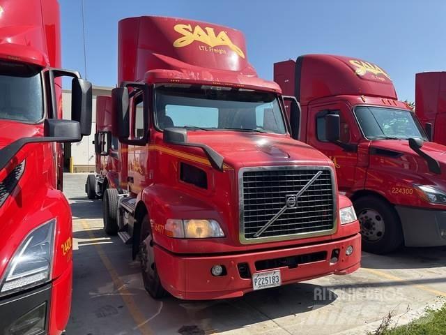 Volvo VNM42T Sadulveokid