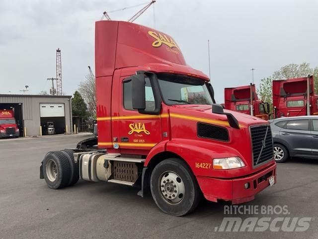 Volvo VNM42T Sadulveokid
