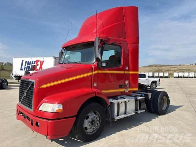 Volvo VNM42T Sadulveokid
