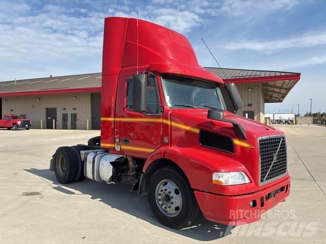 Volvo VNM42T Sadulveokid