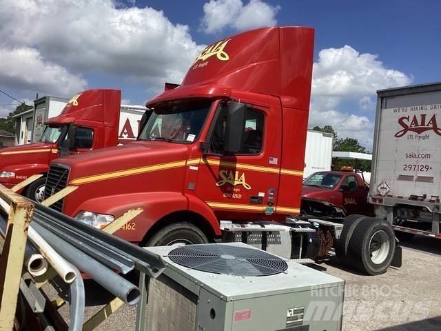 Volvo VNM42T Sadulveokid