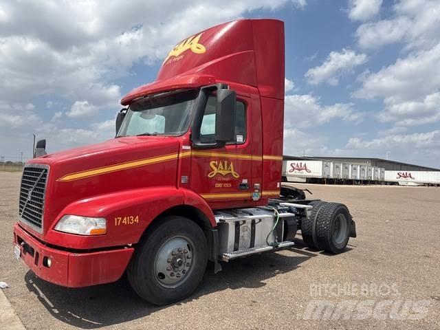 Volvo VNM42T Sadulveokid