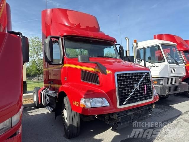 Volvo VNM42T Sadulveokid